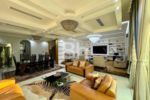 Villa en The Villa, Dubai, 4 dormitorios, 561 m², № 22202 - foto 10