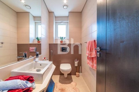 Снять в аренду виллу в Al Furjan, Дубай: 4 спальни, 600м², № 22201 - фото 16