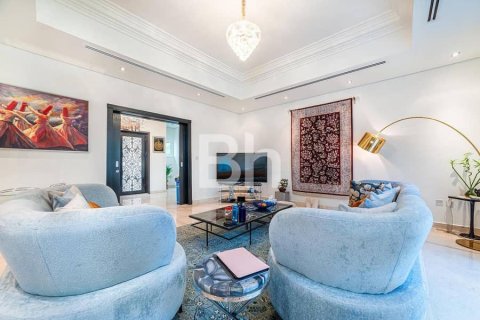 Снять в аренду виллу в Al Furjan, Дубай: 4 спальни, 600м², № 22201 - фото 4