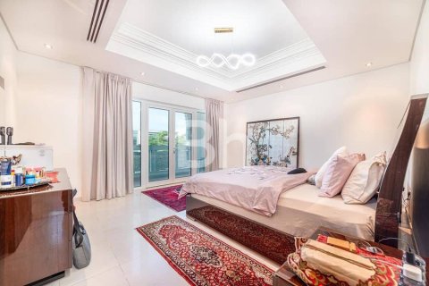 Снять в аренду виллу в Al Furjan, Дубай: 4 спальни, 600м², № 22201 - фото 10