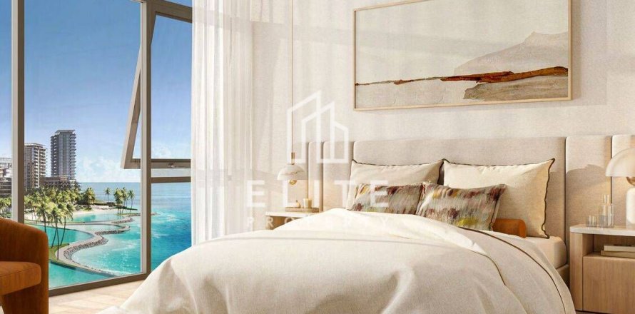 Квартира в Дубае, 3 спальни, 196м², № 69928