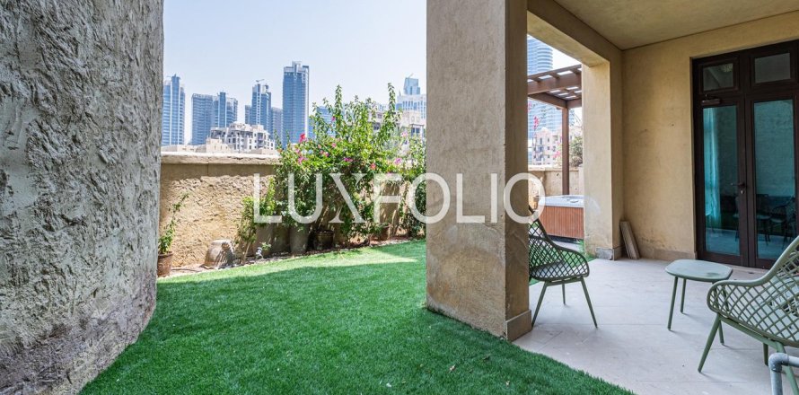Apartamento en Downtown Dubai (Downtown Burj Dubai), Dubai, 2 dormitorios, 205 m², № 45755