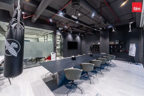 Oficina en Business Bay, Dubai, 561.9 m², № 13145 - foto 17