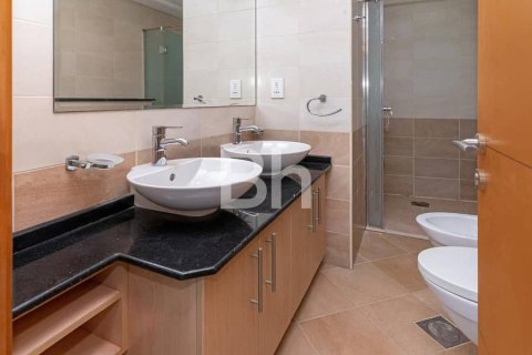 Снять в аренду квартиру в Дубай Марине, Дубай: 3 спальни, 156м², № 21510 - фото 18