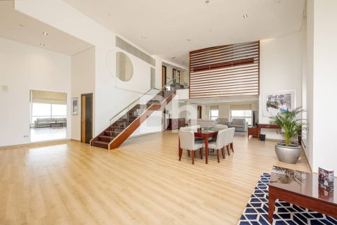 Hôtels-appartement à Jumeirah Beach Residence, Dubai, 1 chambre, 102 m², № 21531 - photo 1