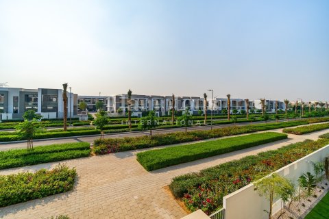 Снять в аренду виллу в Arabian Ranches 3, Дубай: 4 спальни, 299.99958051м², № 96680 - фото 14