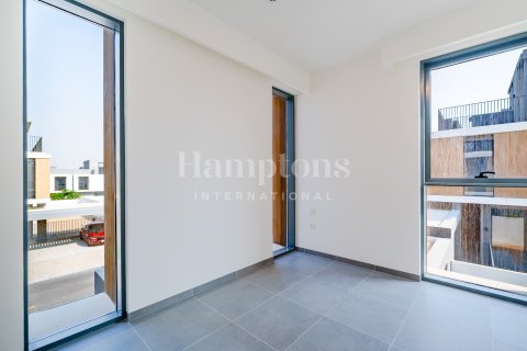 Снять в аренду виллу в Arabian Ranches 3, Дубай: 4 спальни, 299.99958051м², № 96680 - фото 2