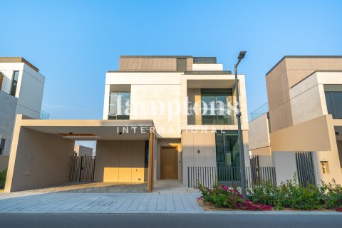 Снять в аренду виллу в Arabian Ranches 3, Дубай: 4 спальни, 447.99963369м², № 96679 - фото 2