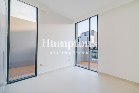 Снять в аренду виллу в Arabian Ranches 3, Дубай: 4 спальни, 447.99963369м², № 96679 - фото 17