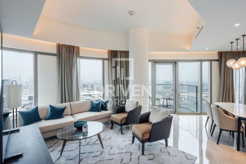 Apartment in Address Harbour Point, Dubai Creek Harbour (The Lagoons), Dubai 2 bedrooms, 104.42 sq.m. № 126561 - photo 4