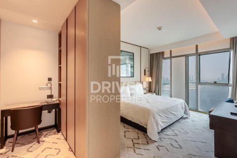Apartment in Address Harbour Point, Dubai Creek Harbour (The Lagoons), Dubai 2 bedrooms, 104.42 sq.m. № 126561 - photo 6
