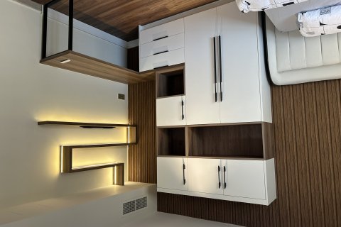 Apartment in Dubai Marina, Dubai 3 bedrooms, 179 sq.m. № 96825 - photo 17