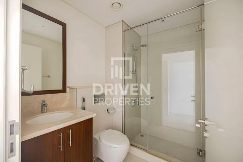 Appartement à BLVD Crescent, Downtown Dubai (Downtown Burj Dubai), Dubai, 2 chambres, 131.09 m², № 129387 - photo 5