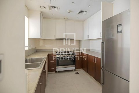 Appartement à BLVD Crescent, Downtown Dubai (Downtown Burj Dubai), Dubai, 2 chambres, 131.09 m², № 129387 - photo 7