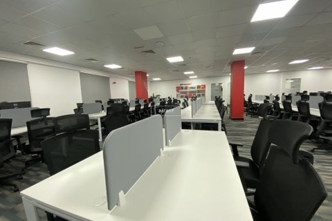 Bureau à Dubai Investment Park, Dubai, 494.5 m², № 50235 - photo 1