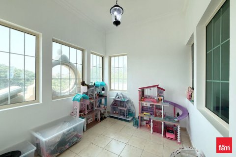 Villa in Jumeirah Islands, Dubai 4 bedrooms, 989.1 sq.m. № 40943 - photo 17