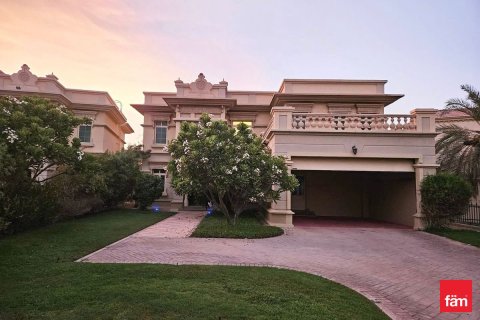 Villa in Jumeirah Islands, Dubai 4 bedrooms, 989.1 sq.m. № 40943 - photo 2
