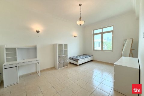 Villa in Jumeirah Islands, Dubai 4 bedrooms, 989.1 sq.m. № 40943 - photo 18