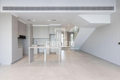 Townhouse in Mohammed Bin Rashid City, Dubai 4 bedrooms, 384.06 sq.m. № 128560 - photo 2