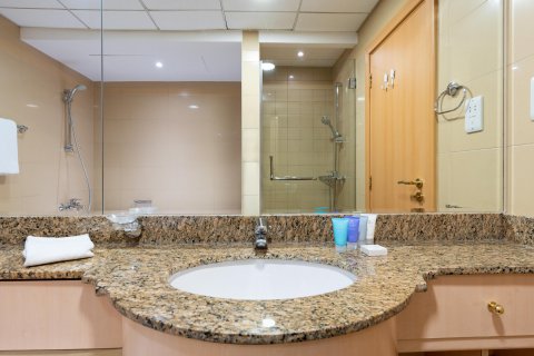 Apartment in Marina Mansions, Dubai Marina, Dubai 3 bedrooms, 265.43 sq.m. № 142158 - photo 24