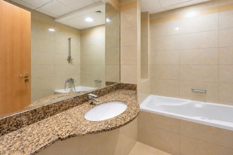 Apartment in Marina Mansions, Dubai Marina, Dubai 2 bedrooms, 182.36 sq.m. № 142157 - photo 12