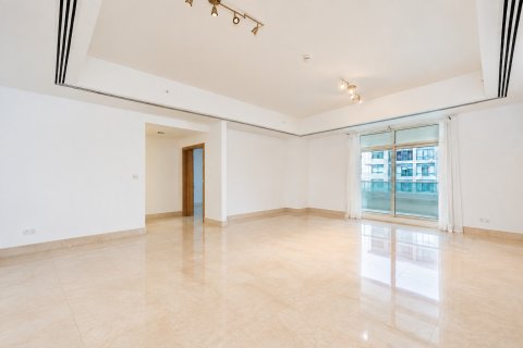 Apartment in Marina Mansions, Dubai Marina, Dubai 2 bedrooms, 182.36 sq.m. № 142157 - photo 2