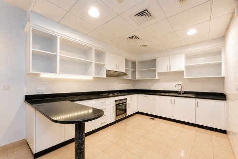 Apartment in Marina Mansions, Dubai Marina, Dubai 2 bedrooms, 182.36 sq.m. № 142157 - photo 3