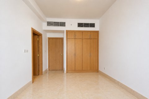 Apartment in Marina Mansions, Dubai Marina, Dubai 2 bedrooms, 182.36 sq.m. № 142157 - photo 8
