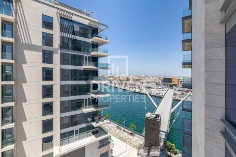 Apartment in Al Wasl, Dubai 2 bedrooms, 143.54 sq.m. № 138579 - photo 16