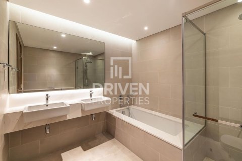 Apartment in Al Wasl, Dubai 2 bedrooms, 143.54 sq.m. № 138579 - photo 14