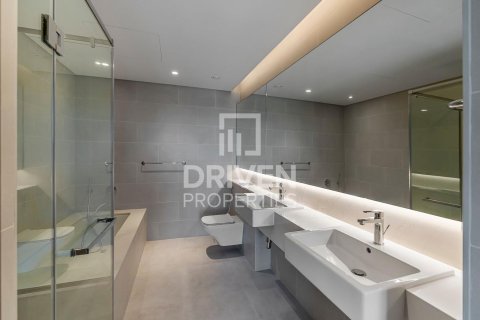 Apartment in Al Wasl, Dubai 2 bedrooms, 132.2 sq.m. № 138575 - photo 10