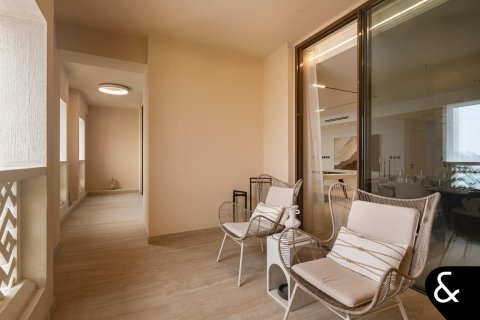 Apartment in Palm Jumeirah, Dubai 4 bedrooms, 593 sq.m. № 98620 - photo 19