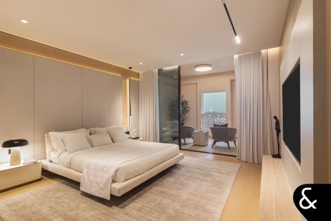 Apartment in Palm Jumeirah, Dubai 4 bedrooms, 593 sq.m. № 98620 - photo 16