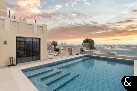 Apartment in Palm Jumeirah, Dubai 4 bedrooms, 593 sq.m. № 98620