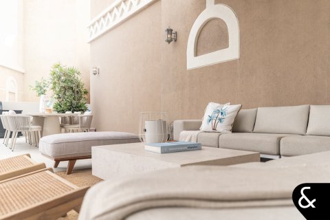 Apartment in Palm Jumeirah, Dubai 4 bedrooms, 593 sq.m. № 98620 - photo 21