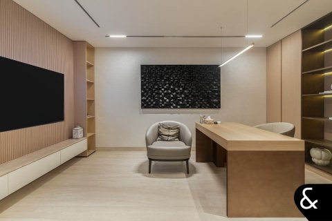 Apartment in Palm Jumeirah, Dubai 4 bedrooms, 593 sq.m. № 98620 - photo 25