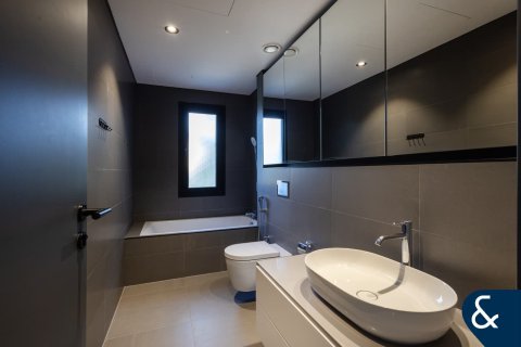 فيلا في فيلات, دبي 5 غرف نوم , 530 م² رقم 98630 - صورة 16