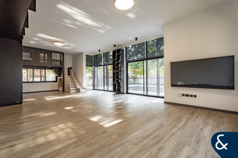 فيلا في فيلات, دبي 5 غرف نوم , 530 م² رقم 98630 - صورة 4