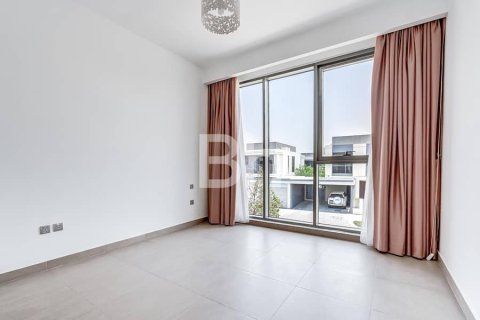 Снять в аренду виллу в Дубай Хилс Эстейт, Дубай: 5 спален, 372м², № 24967 - фото 13