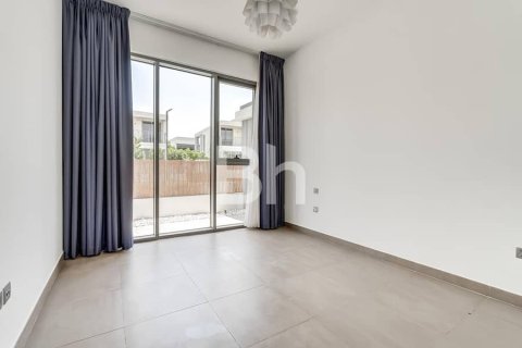 Снять в аренду виллу в Дубай Хилс Эстейт, Дубай: 5 спален, 372м², № 24967 - фото 19