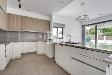 Снять в аренду виллу в Дубай Хилс Эстейт, Дубай: 5 спален, 372м², № 24967 - фото 21