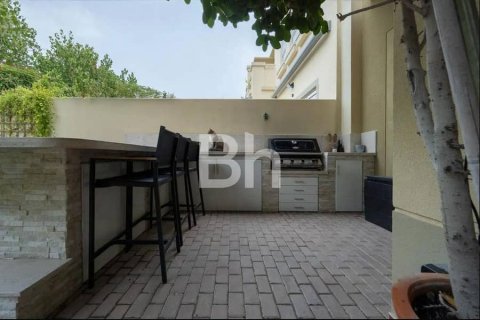 Villa à The Springs, Dubai, 3 chambres, 214 m², № 24944 - photo 4