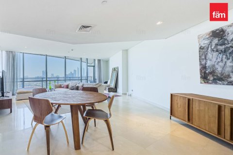 Купить квартиру в DIFC, Дубай: 2 спальни, 157.9м², № 10816 - фото 1