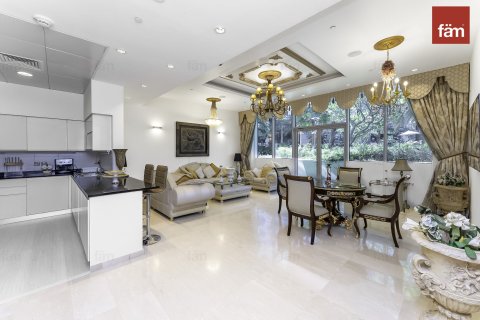 شقة في نخلة جميرا, دبي 1غرف نوم, 174.9 م² رقم 10833 - صورة 2