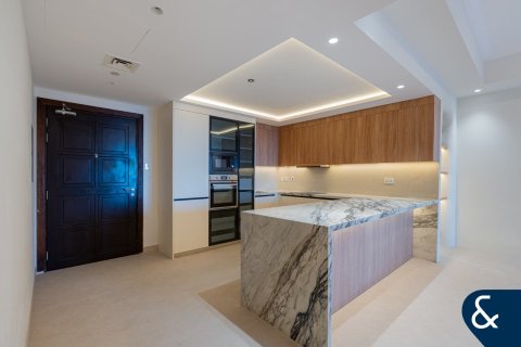 Купить квартиру в Churchill Towers, Бизнес-Бэй, Дубай: 2 спальни, 118м², № 91285 - фото 4