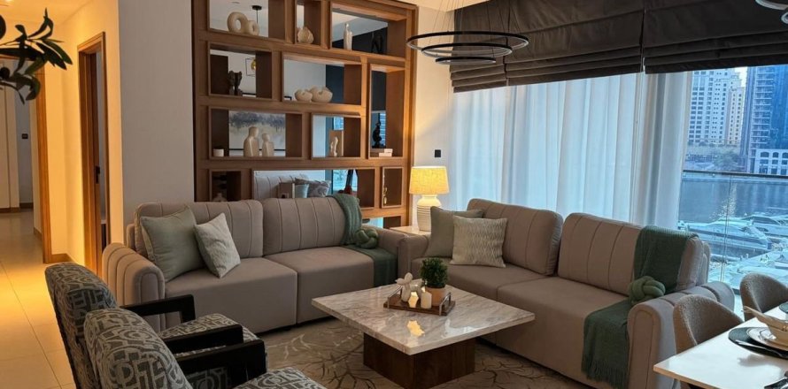 Квартира в Дубай Марине, Дубай, 2 спальни, 175.5м², № 92152