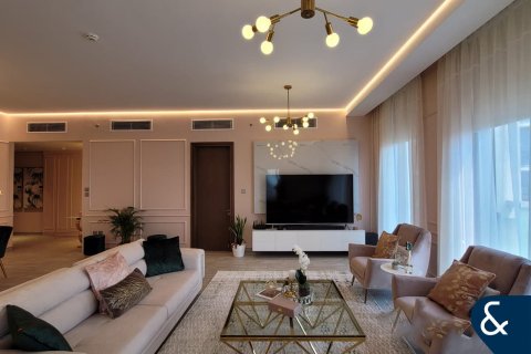 Снять в аренду квартиру в Бизнес-Бэе, Дубай: 3 спальни, 202м², № 76151 - фото 2