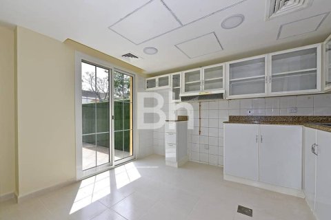 فيلا في The Springs, دبي 2 غرف نوم, 173 م² رقم 22305 - صورة 4