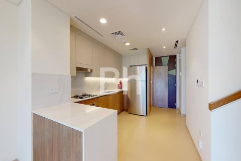Снять в аренду таунхаус в Tilal Al Ghaf, Дубай: 3 спальни, 200м², № 22302 - фото 1