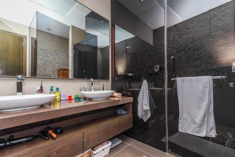 Apartment in Dubai Marina, Dubai 2 bedrooms, 112 sq.m. № 97144 - photo 12